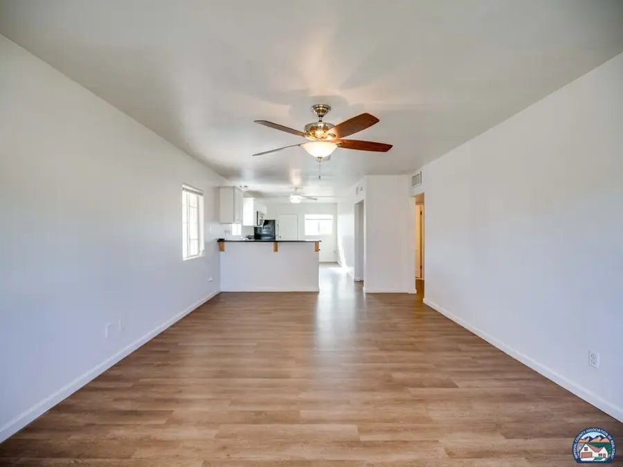 140  W J St, Brawley, CA 92227 - Image #3