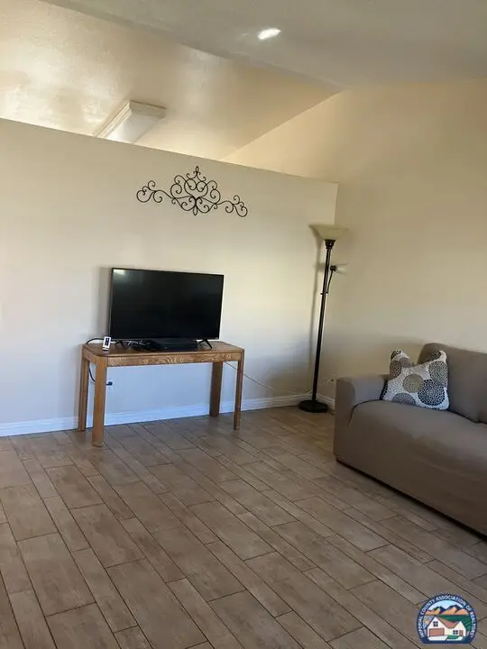 1014   Steven St, Brawley, CA 92227 - Image #2