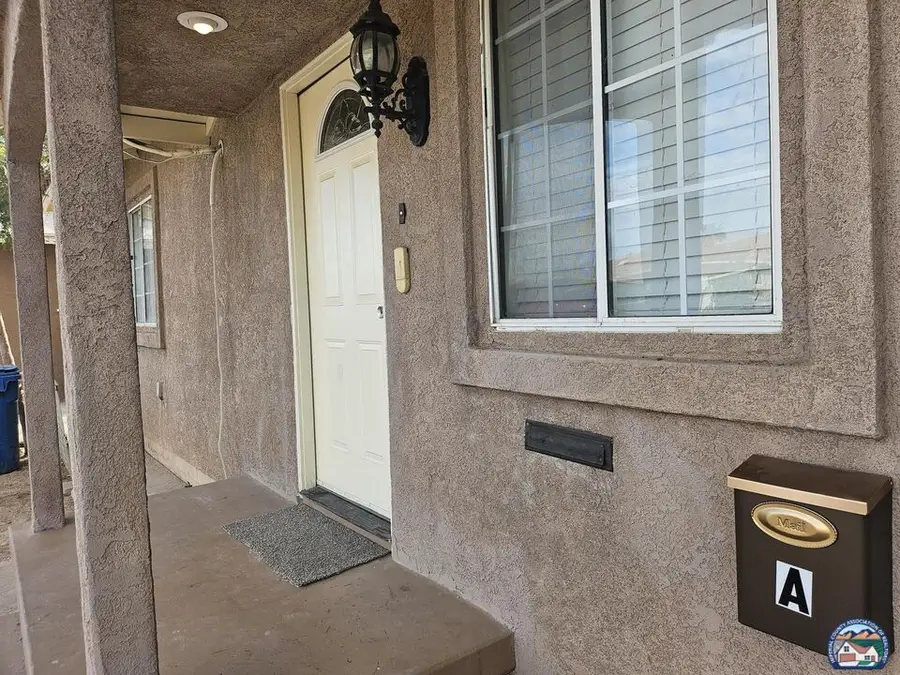 618  E 5th St, Calexico, CA 92231 - #2