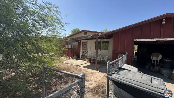 1760  W Rio Vista St, Seeley, CA 92273