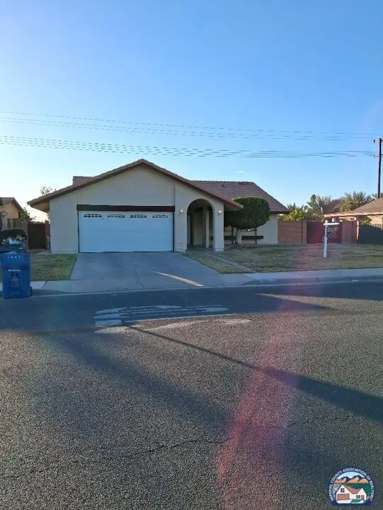 1301  W Calle De Oro, Calexico, CA 92231