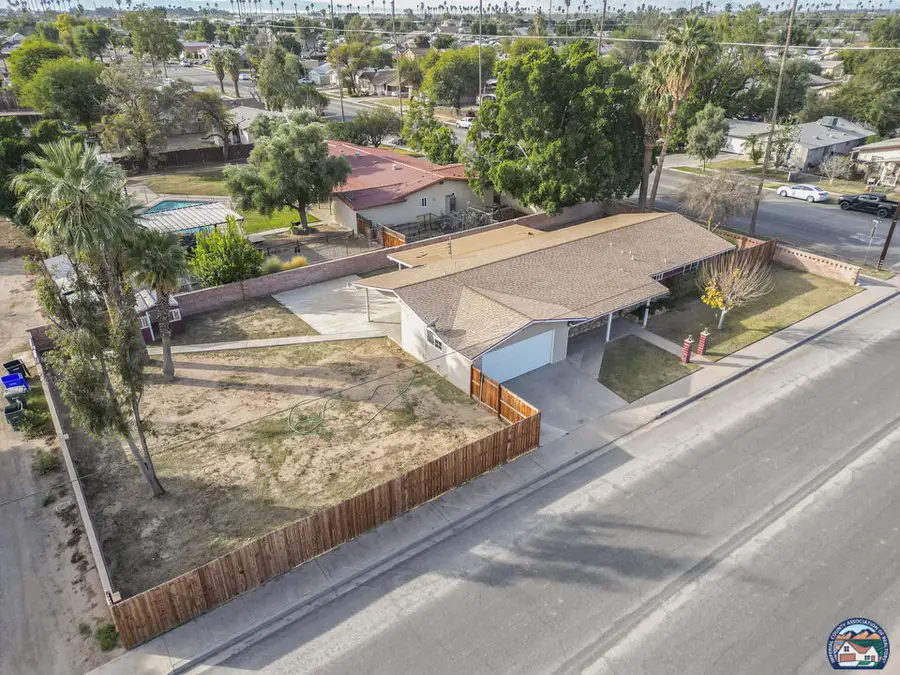 502  E 9th St, Holtville, CA 92250 - Image #2