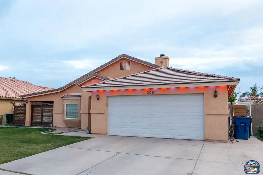 205   San Felipe Dr, Imperial, CA 92251 - Image #1
