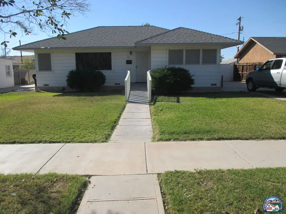 211  N G St, Imperial, CA 92251 - Image #1