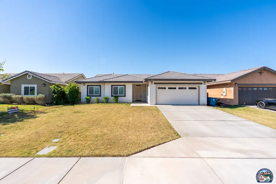 939 Shelbie Ave, Brawley, CA 92227 - #2