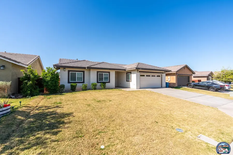 939 Shelbie Ave, Brawley, CA 92227 - #3