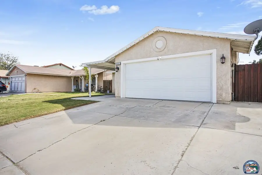 2251  W Orange Ave, El Centro, CA 92243 - #2