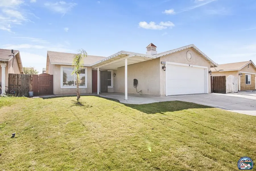 2251  W Orange Ave, El Centro, CA 92243 - #3