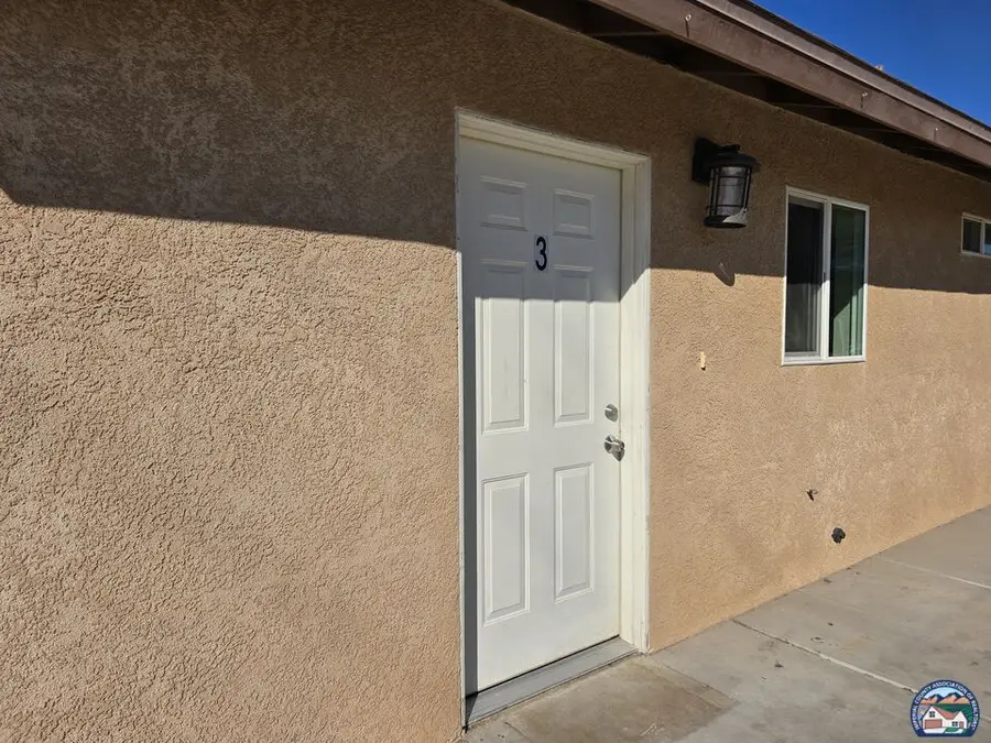 942 E St, Brawley, CA 92227 - #2