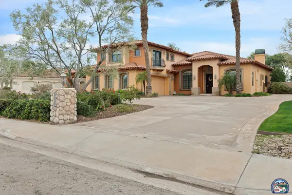 1457 McCabe Cove Rd, El Centro, CA 92243