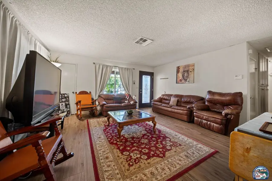 329  W California St, Calipatria, CA 92233 - #3