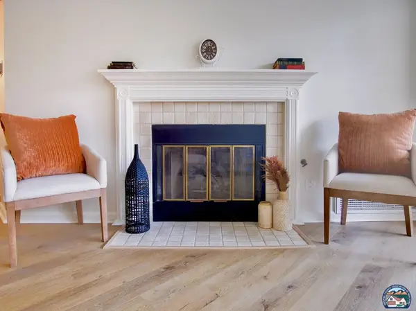 7067 Camino Revueltos, San Diego, CA 92111