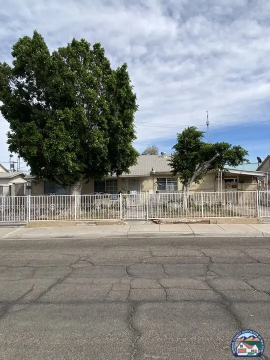 816   Beach Ave, Calexico, CA 92231 - #3