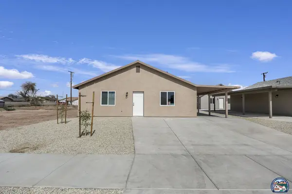 376  E Heil, El Centro, CA 92243
