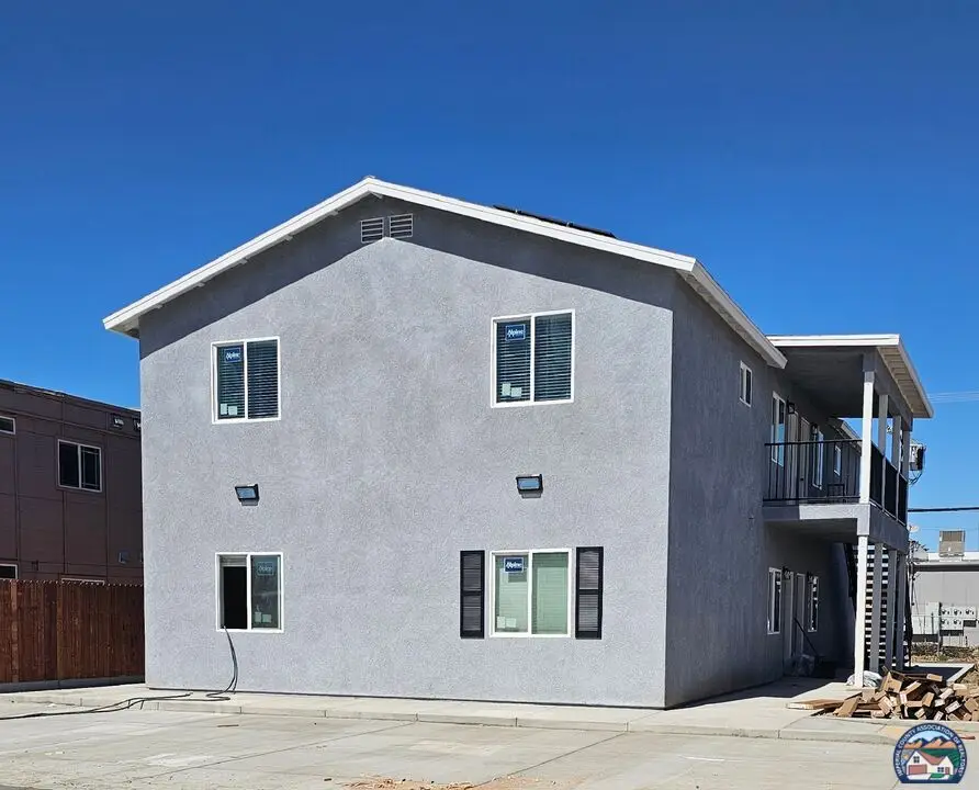 172  W Alamo St, Calipatria, CA 92233 - #1