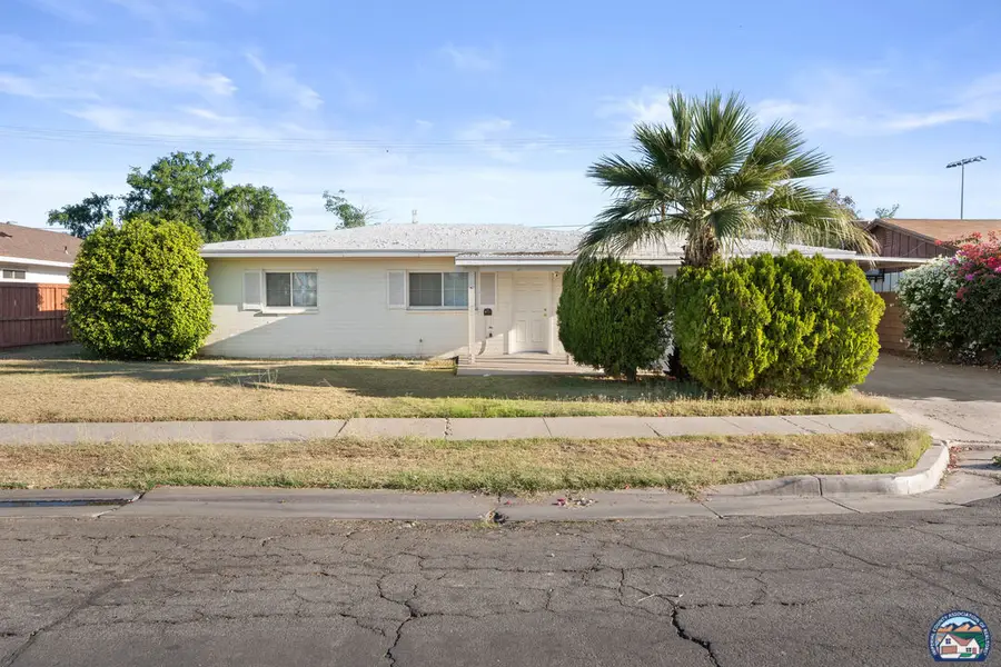 1506 W Hamilton Ave, El Centro, CA 92243 - #2