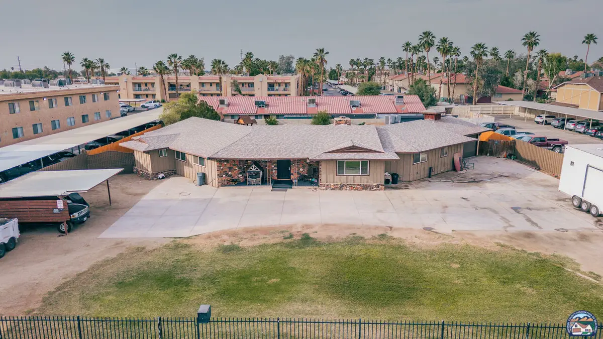 1810  W Orange Ave, El Centro, CA 92243 - #1