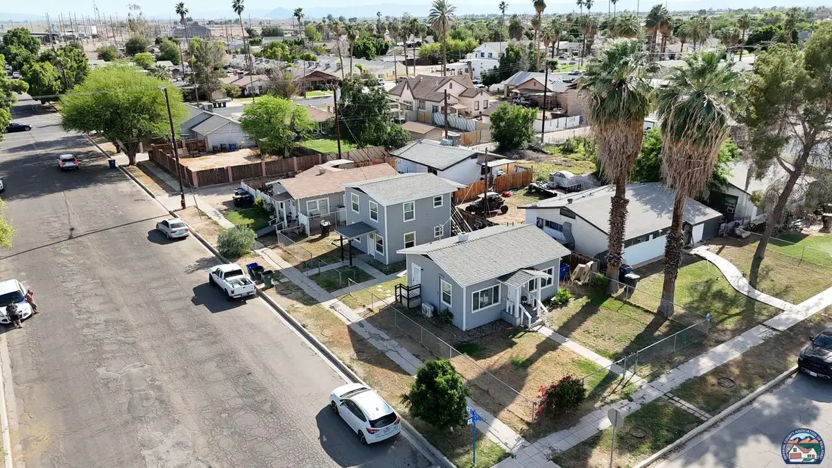 525  S 5th St, Brawley, CA 92227 - #1