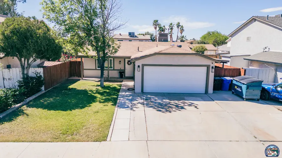 2471  W Elm Ave, El Centro, CA 92243 - #2