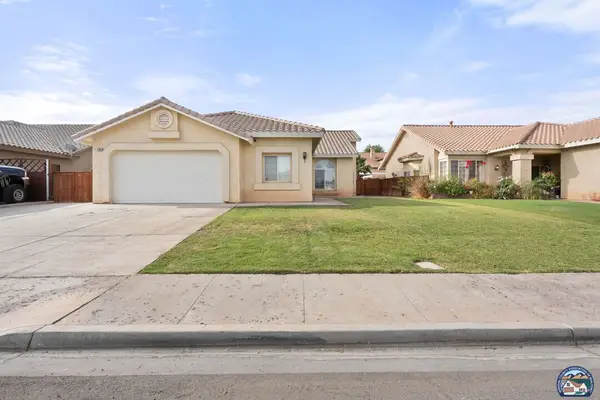 1103 Chaparral Dr, El Centro, CA 92243