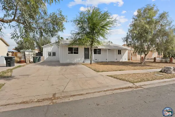 1524  W Holt Ave, El Centro, CA 92243