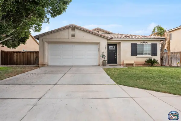 240 Shoshonean Dr, Imperial, CA 92251