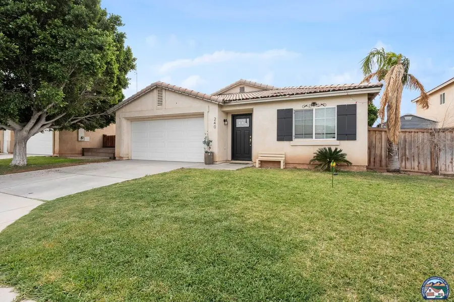 240 Shoshonean Dr, Imperial, CA 92251 - #2