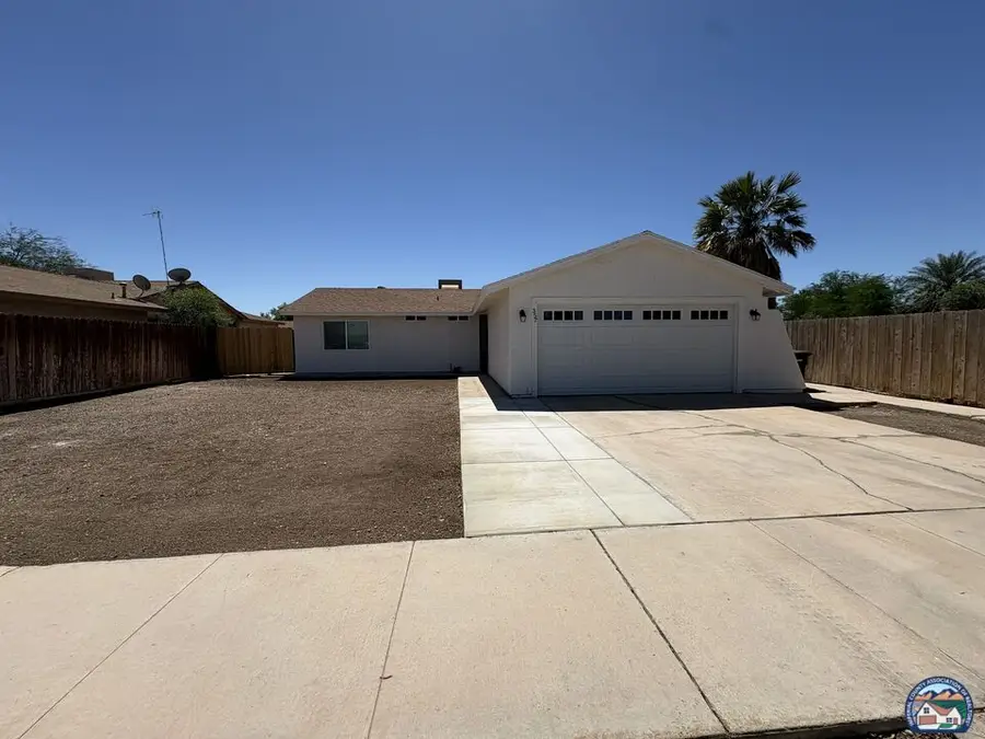 357 Calvary Ave, El Centro, CA 92243 - #3