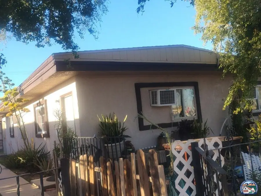 206 B St, Brawley, CA 92227 - #2