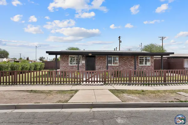 1101 Cottonwood Dr, El Centro, CA 92243
