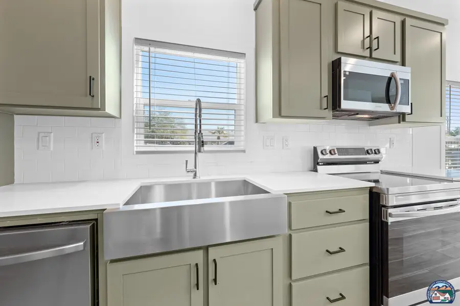 634 Seabolt, Brawley, CA 92227 - #3