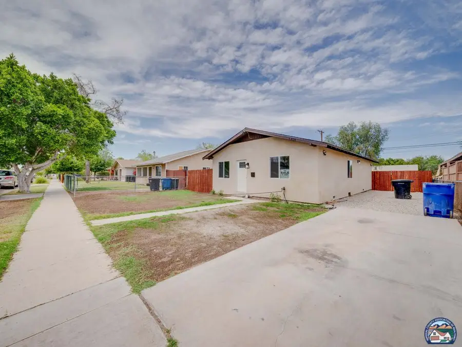 1218  W Brighton Ave, El Centro, CA 92243 - #2