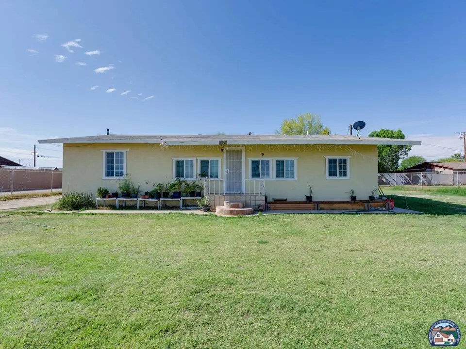 326  E 7th St, Westmorland, CA 92281 - #1