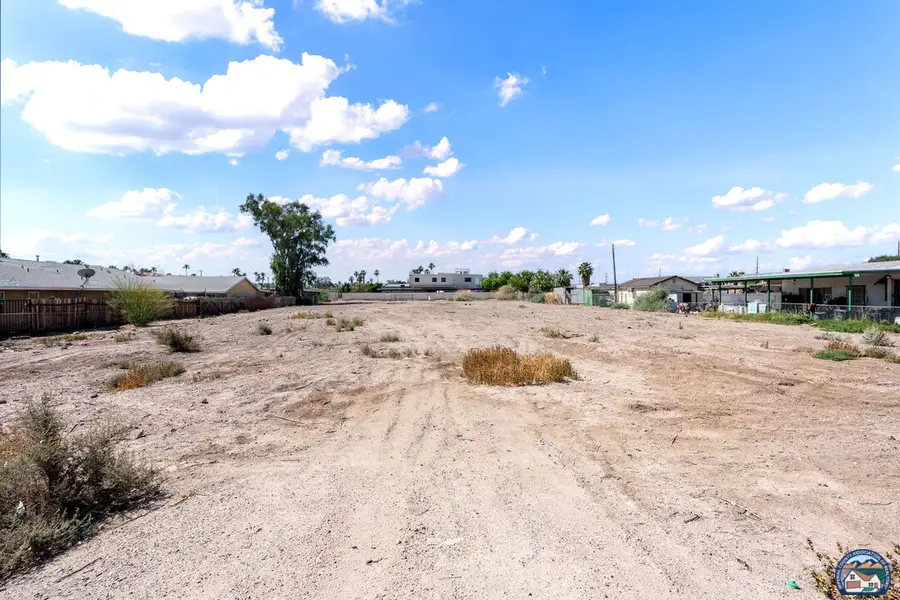 1851 W Barbara Worth Dr, El Centro, CA 92243 - #2