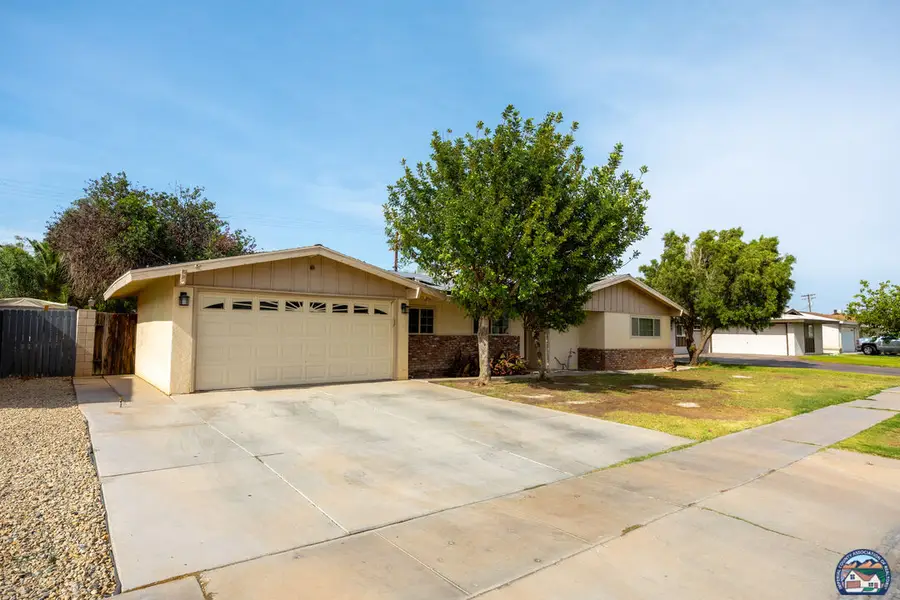 920   Westwind Dr, El Centro, CA 92243 - #2
