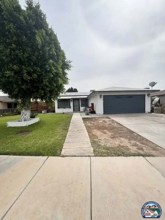 1004 Joshua Ave, Brawley, CA 92227 - #2