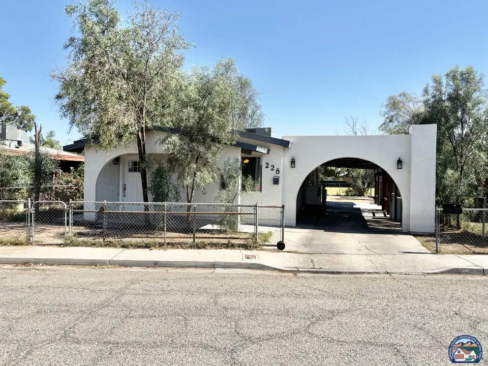 228 Espinoza St, Calexico, CA 92231 - #1