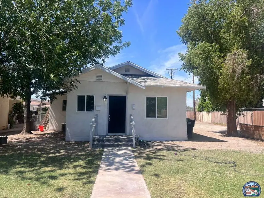 367 E J St, Brawley, CA 92227 - #2