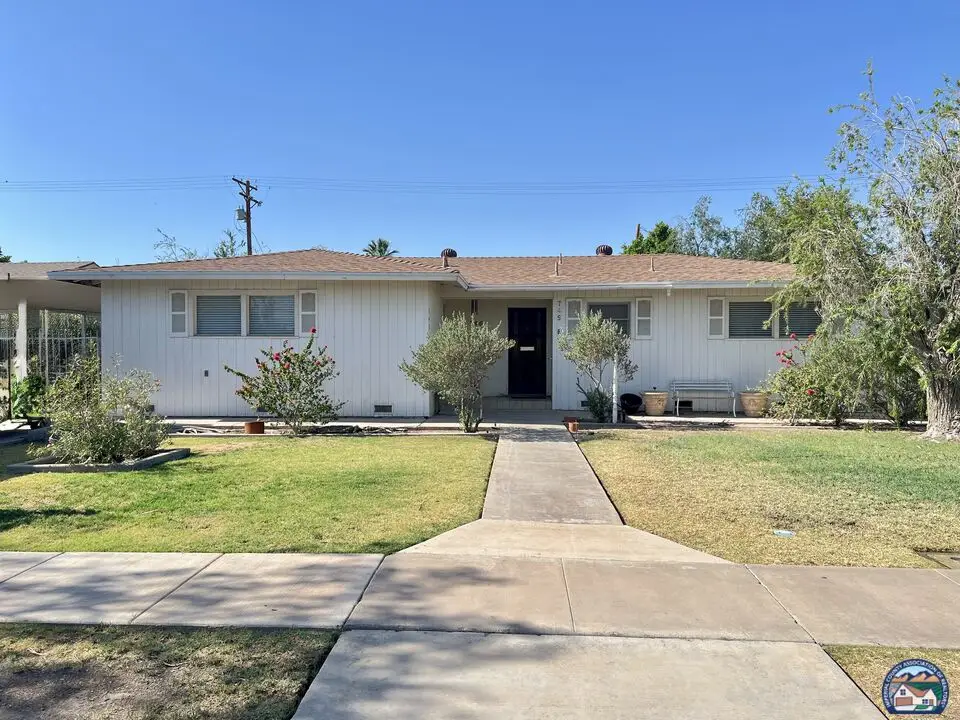 745  W Desert Gardens Dr, El Centro, CA 92243 - #1