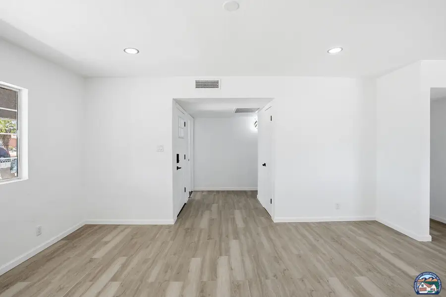 606 Smoketree Dr, El Centro, CA 92243 - #3