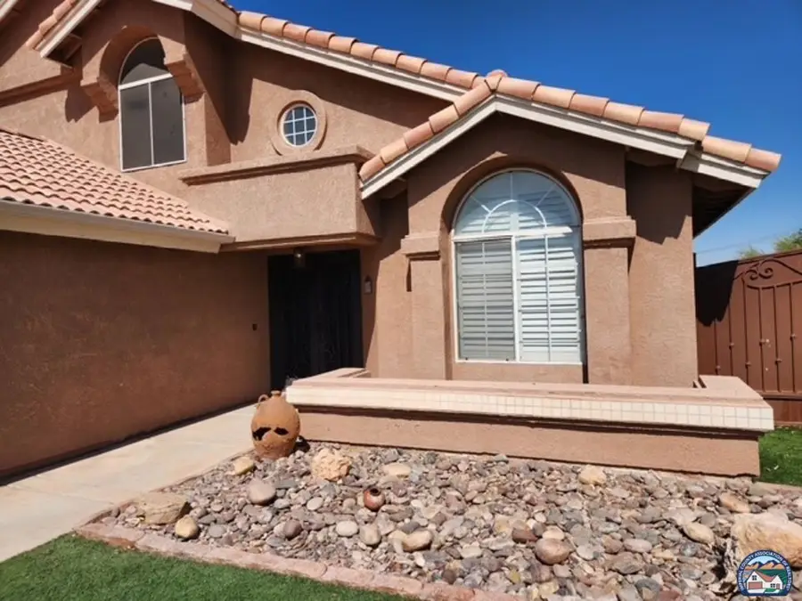 599   Wild Rose Ln, Imperial, CA 92251 - #3