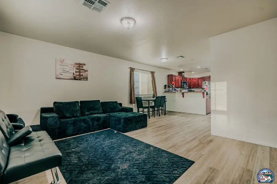 142   Norman Ct, Brawley, CA 92227 - #2