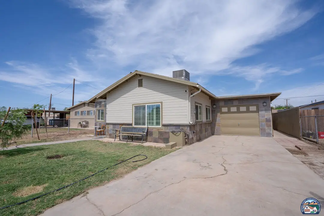 418  S F St, Imperial, CA 92251 - #1