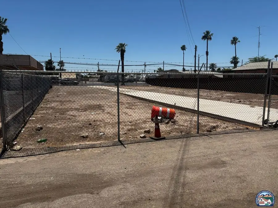 1165 E Main St, Brawley, CA 92227 - #3