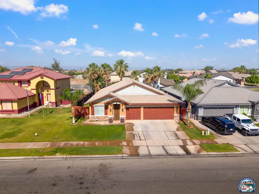 3726 Clover Way, El Centro, CA 92243 - #2