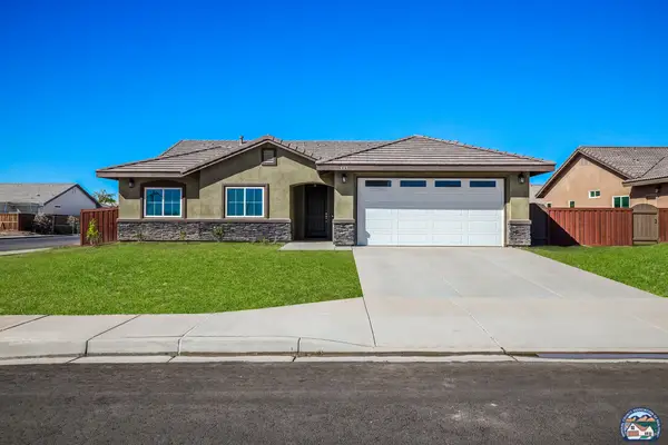 885   Bougainvillea Ct, Brawley, CA 92227
