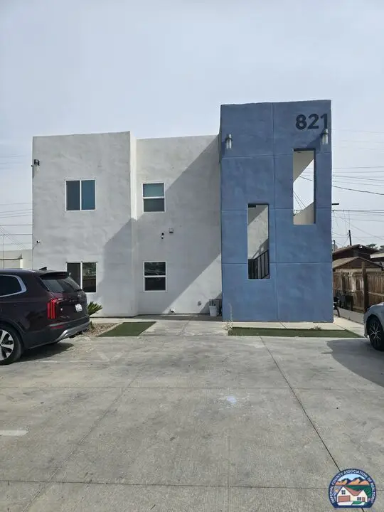 821  E 4th St, Calexico, CA 92231