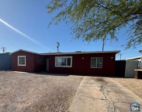 616 Smoketree Dr, El Centro, CA 92243