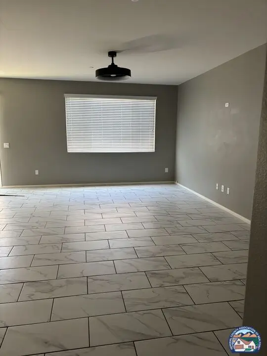 337 Marigold Pl, Brawley, CA 92227 - #2