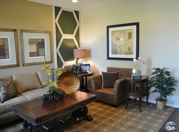 661 Costa Azul St, Imperial, CA 92251